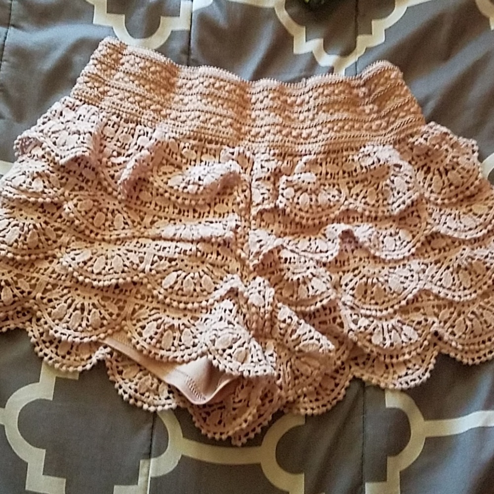 pink laced ruffled shorts
